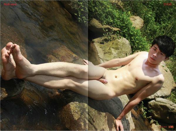 PHOTO-SET-STYLE-MEN-34-–-MORI-BOY-OUT-DOOR